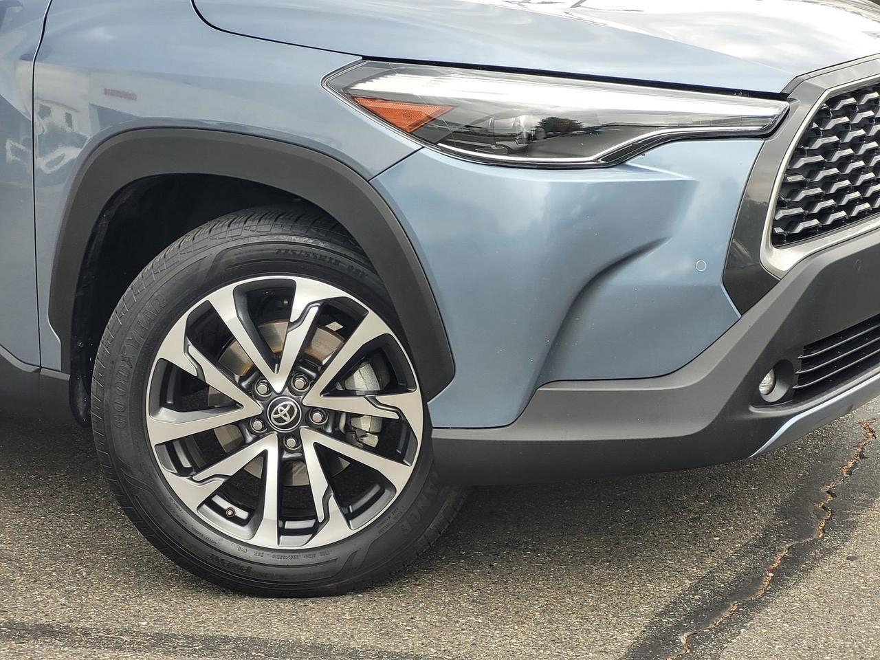 2024 TOYOTA COROLLA CROSS XLE Roseville CA
