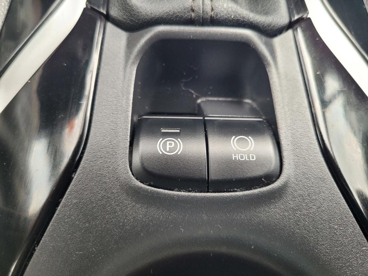 2024 TOYOTA COROLLA CROSS XLE Roseville CA