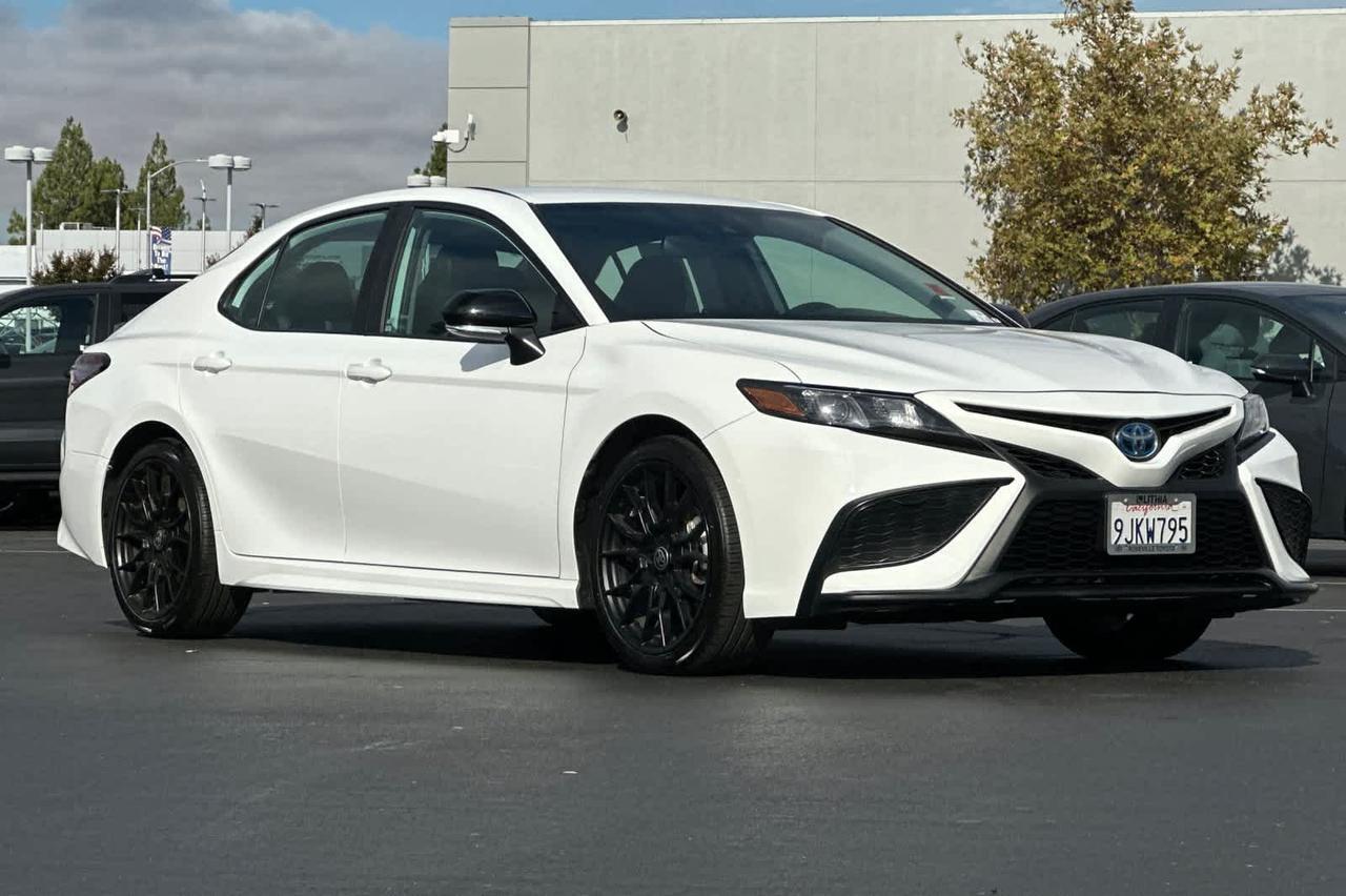 2024 Toyota Camry Hybrid SE Nightshade Roseville CA