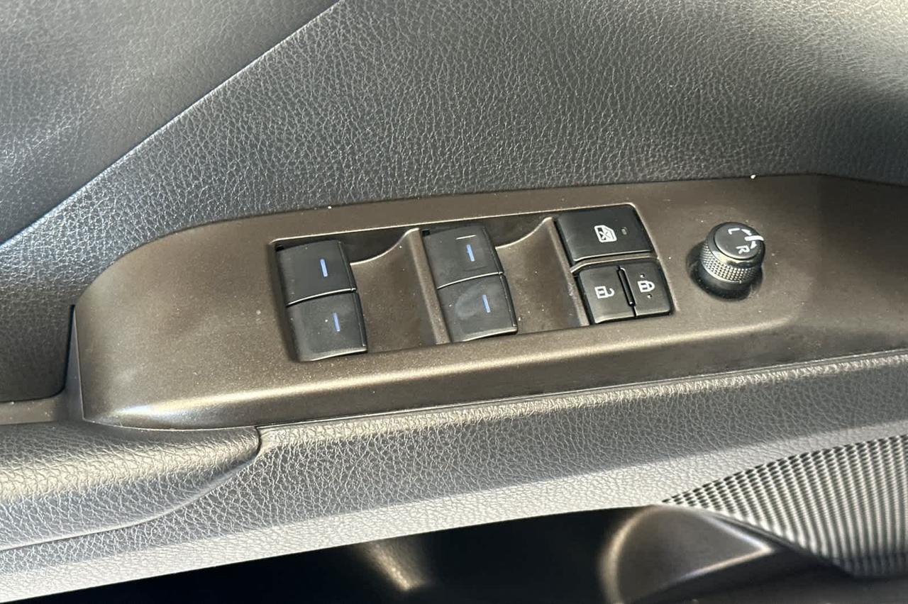 2024 Toyota Camry SE Roseville CA