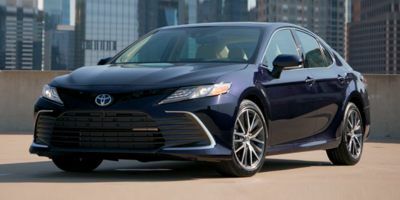2024 Toyota Camry SE's photo