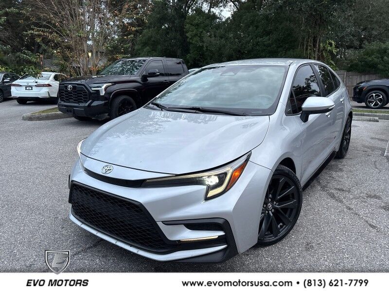 2024 Toyota Corolla SE's photo