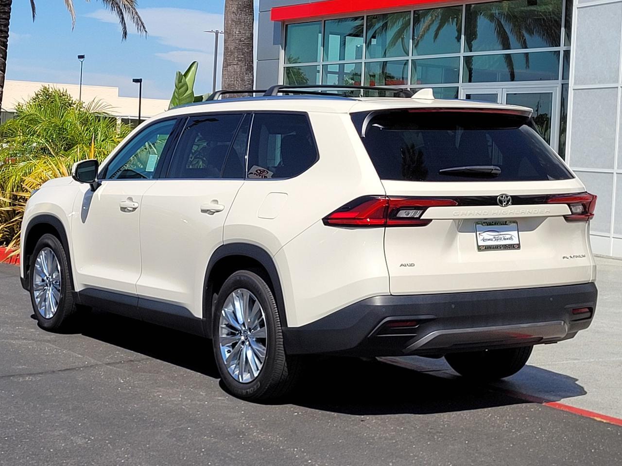 2024 Toyota GRAND HIGHLANDER PLATINUM AWD Vacaville CA 2024 Toyota GRAND HIGHLANDER PLATINUM AWD Vacaville CA