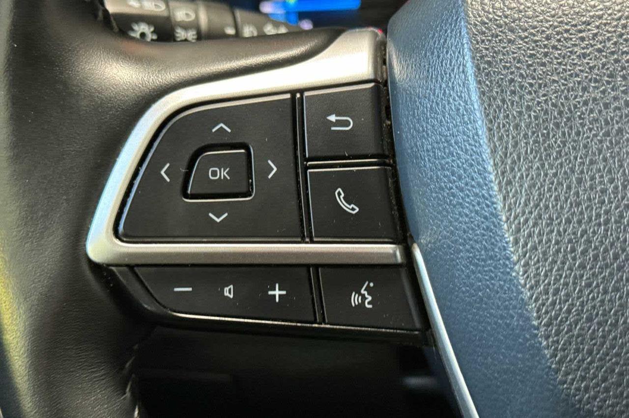 2024 Toyota Highlander Hybrid LE Roseville CA