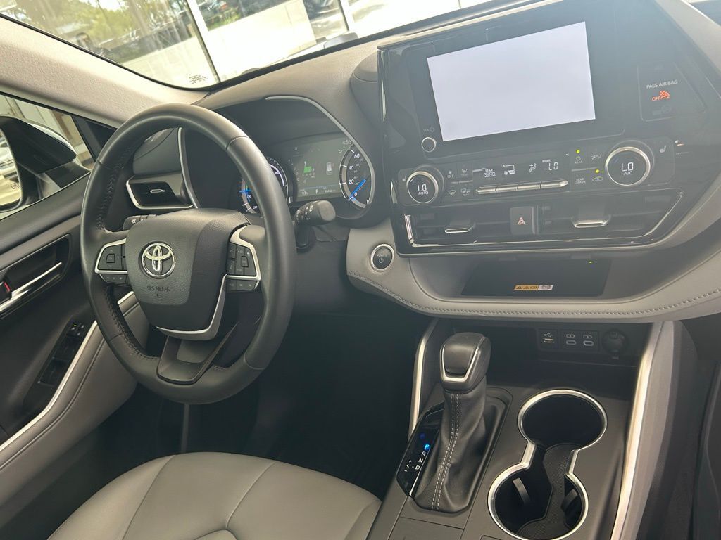 2024 Toyota Highlander Hybrid XLE Tampa FL