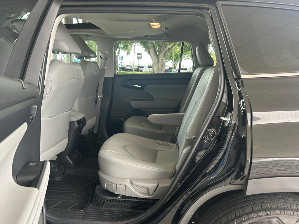 2024 Toyota Highlander Hybrid XLE Tampa FL