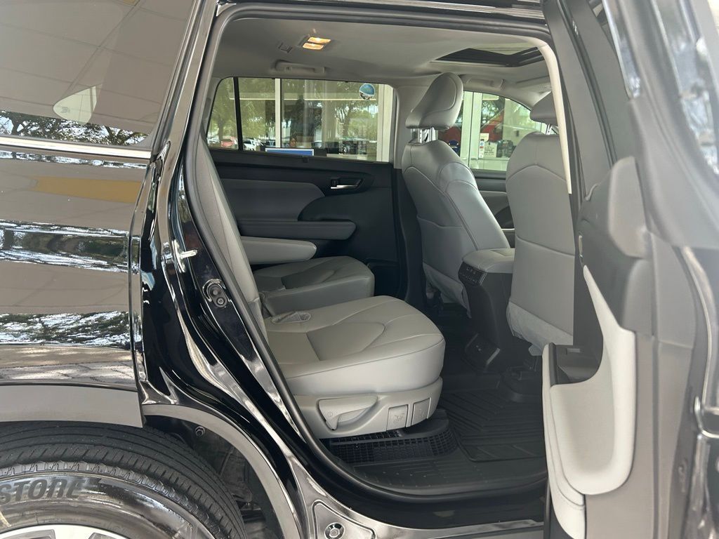 2024 Toyota Highlander Hybrid XLE Tampa FL