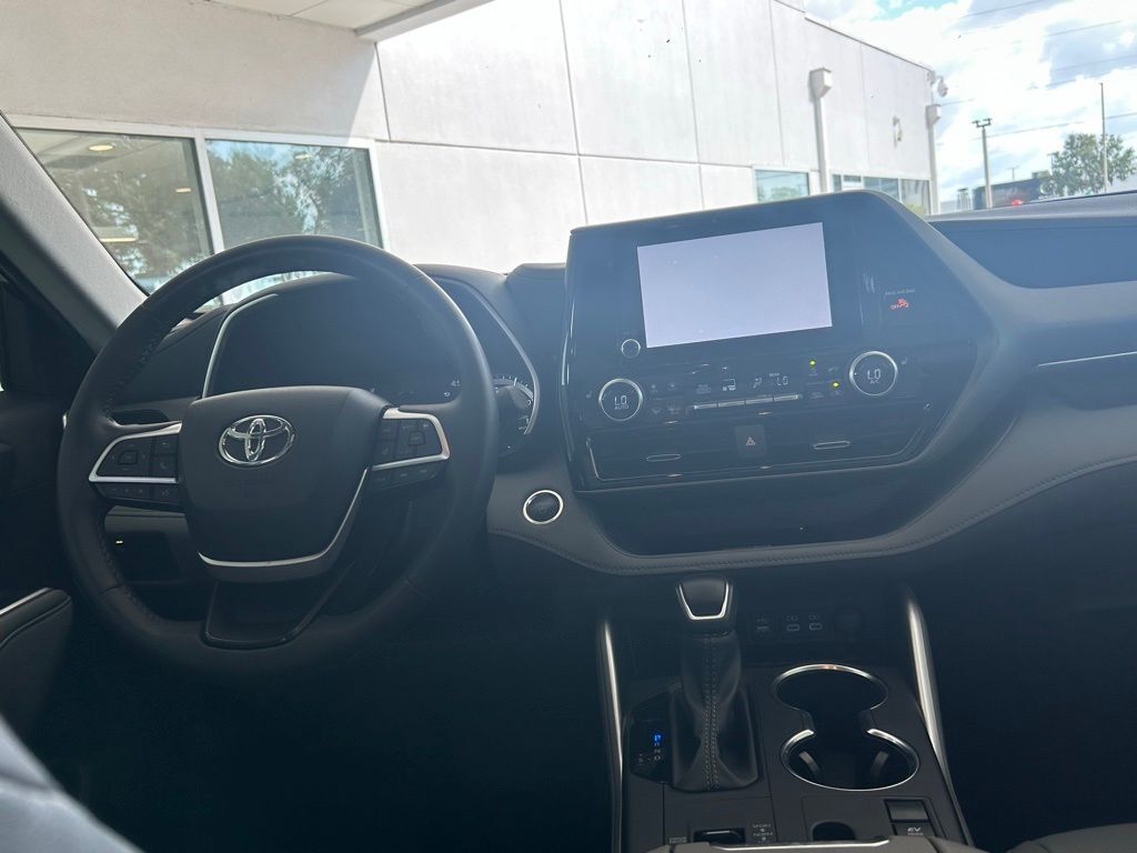 2024 Toyota Highlander Hybrid XLE Tampa FL