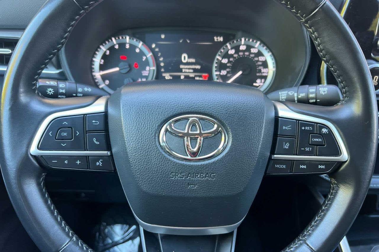 2024 Toyota Highlander LE Roseville CA