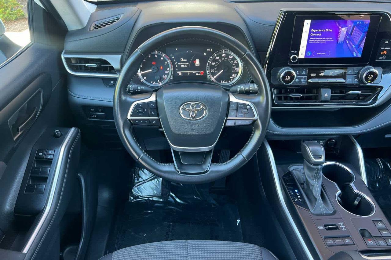2024 Toyota Highlander LE Roseville CA