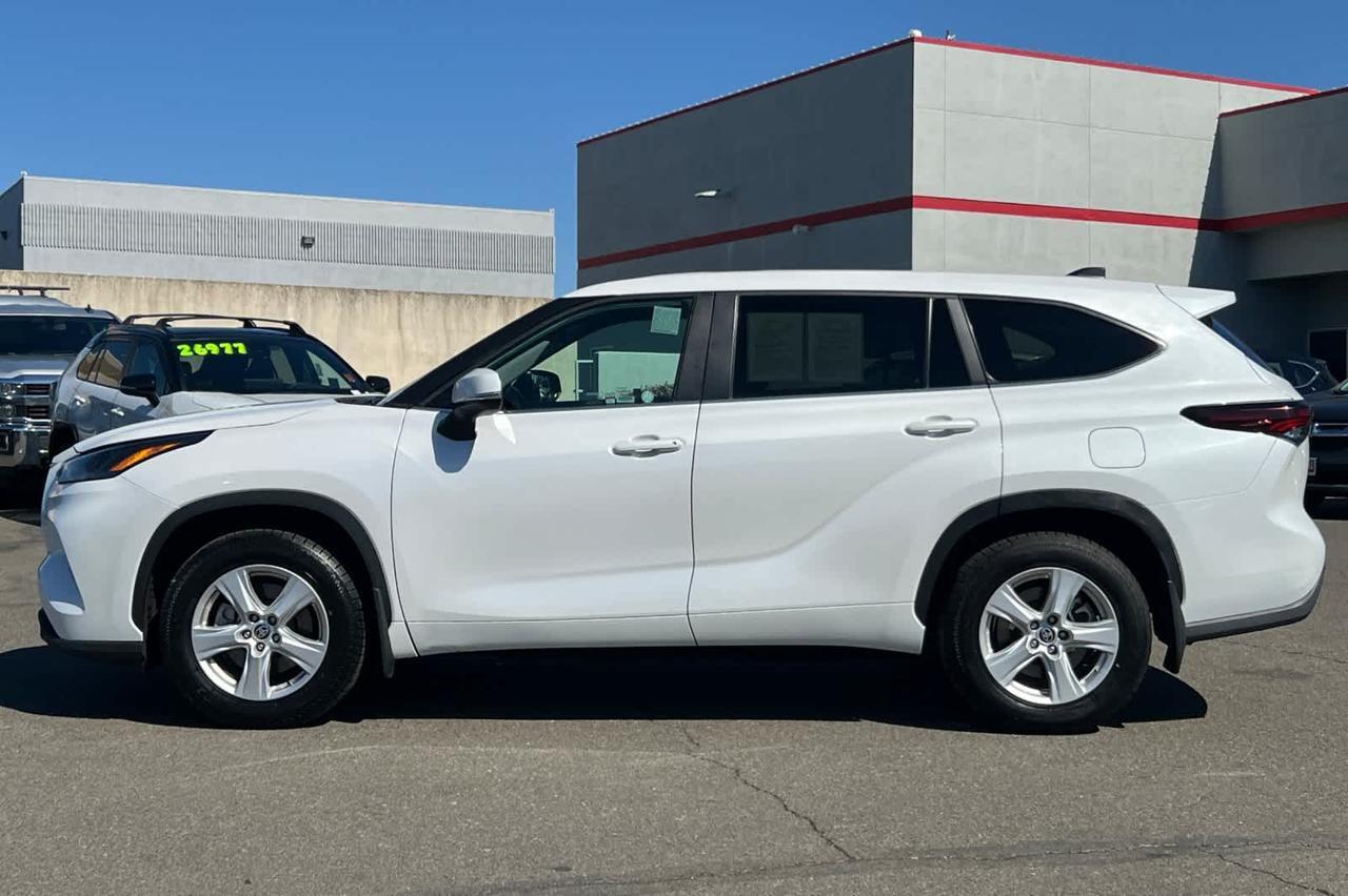 2024 Toyota Highlander LE Roseville CA