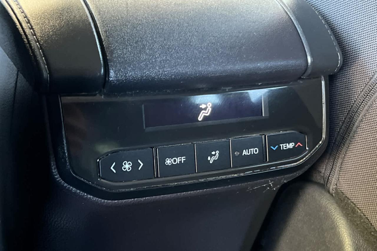 2024 Toyota Highlander LE Roseville CA