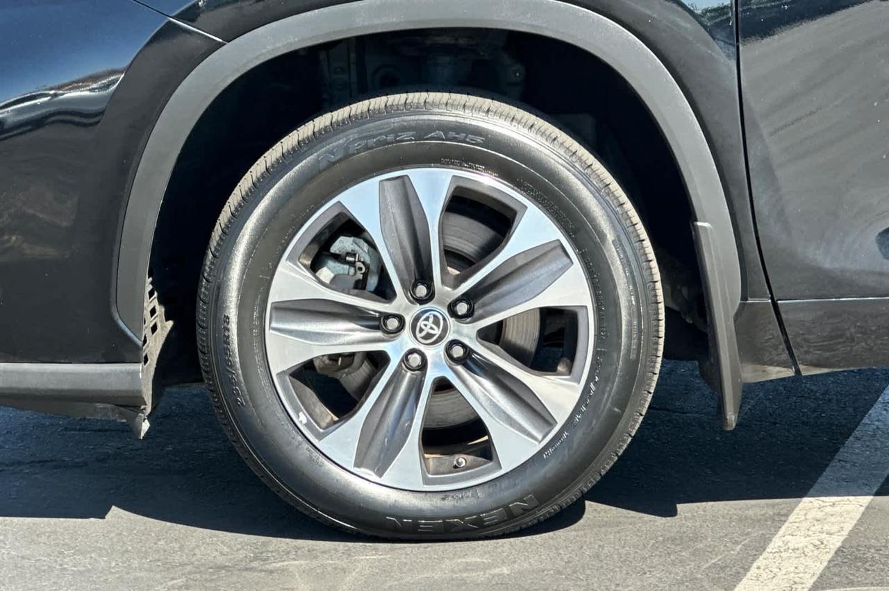 2024 Toyota Highlander XLE Roseville CA