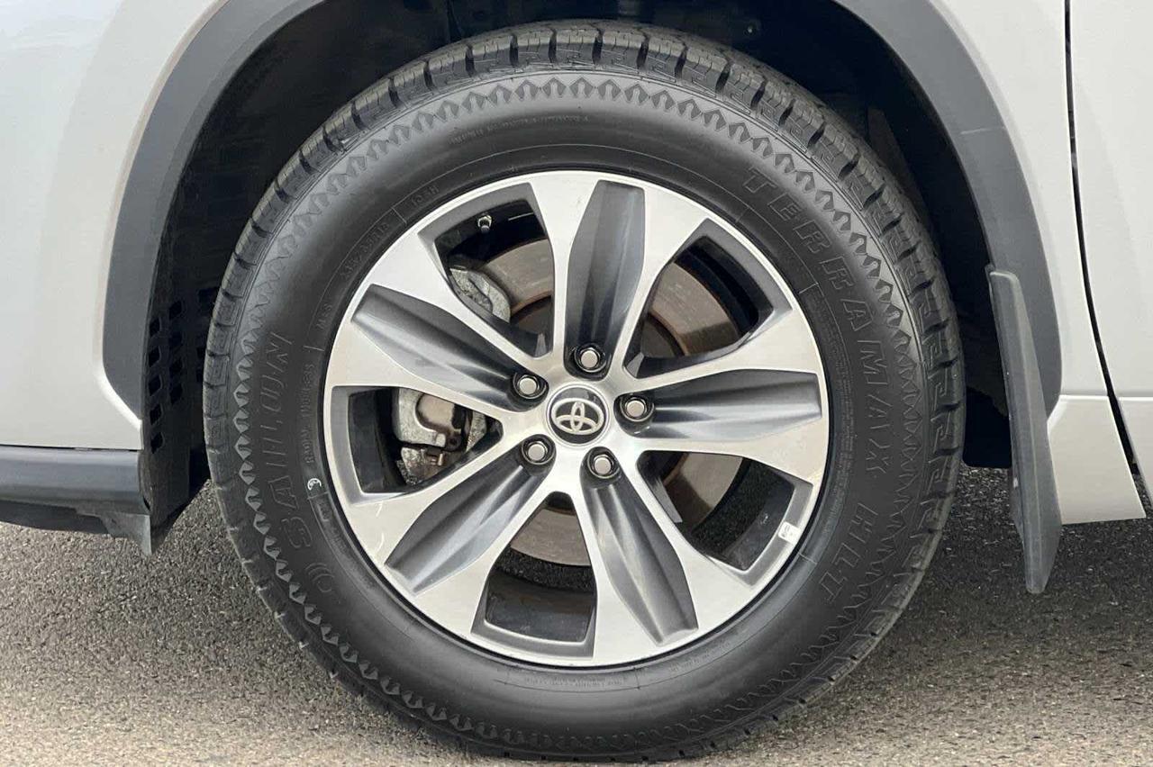 2024 Toyota Highlander XLE Roseville CA