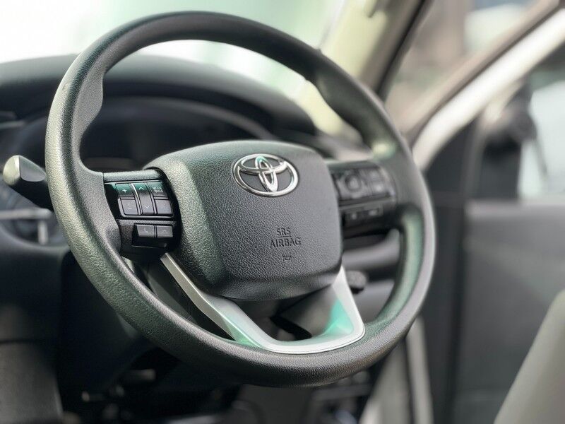 2024 Toyota Hilux (2.8L Turbo Diesel) Vaitele 2024 Toyota Hilux (2.8L Turbo Diesel) Vaitele