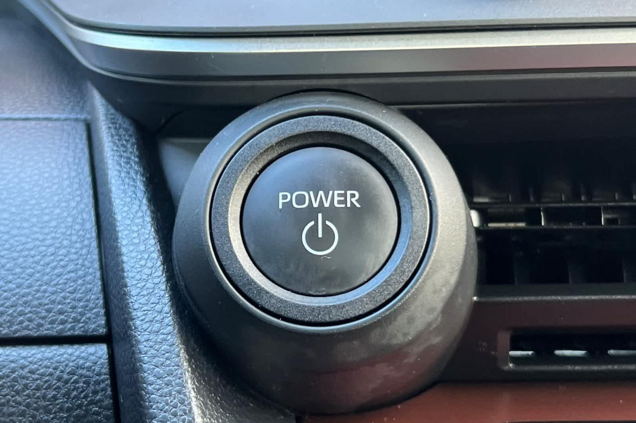 2024 Toyota Prius Prime SE Roseville CA