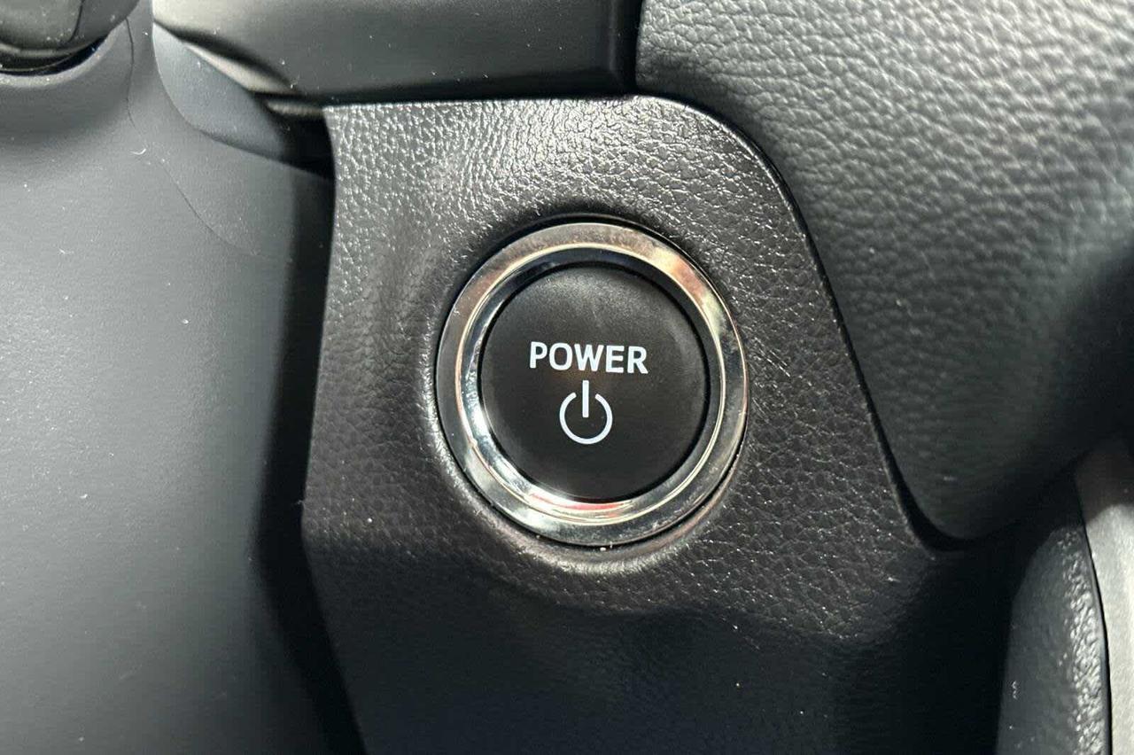 2024 Toyota RAV4 Hybrid SE Roseville CA