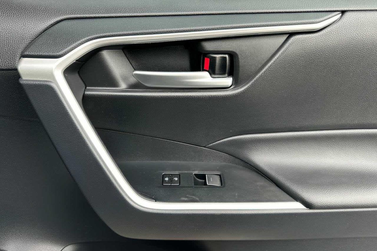 2024 Toyota RAV4 Hybrid SE Roseville CA