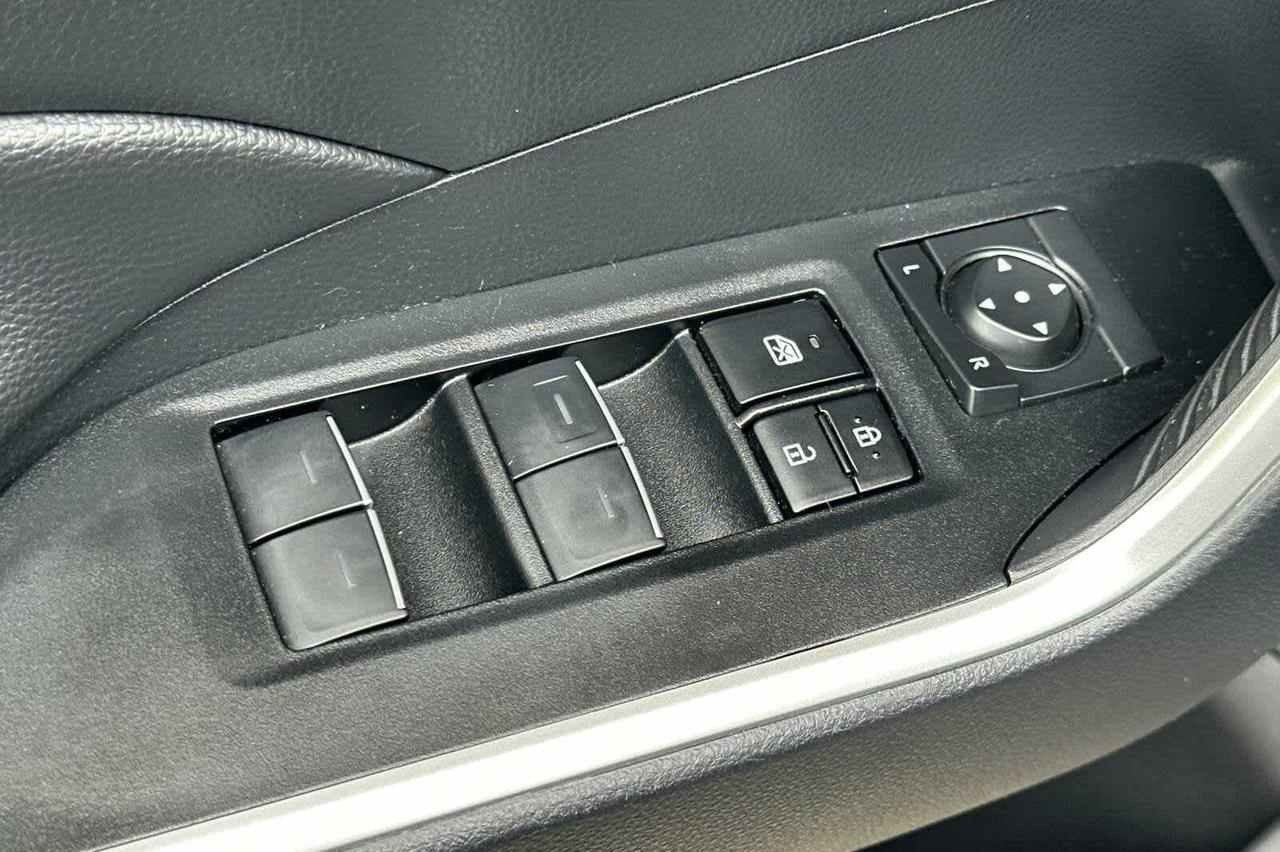 2024 Toyota RAV4 Hybrid SE Roseville CA