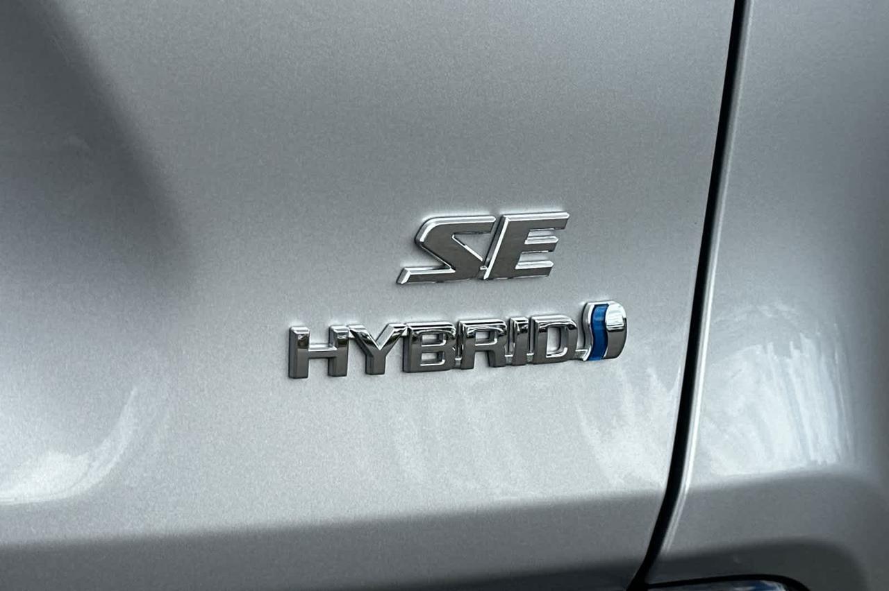 2024 Toyota RAV4 Hybrid SE Roseville CA