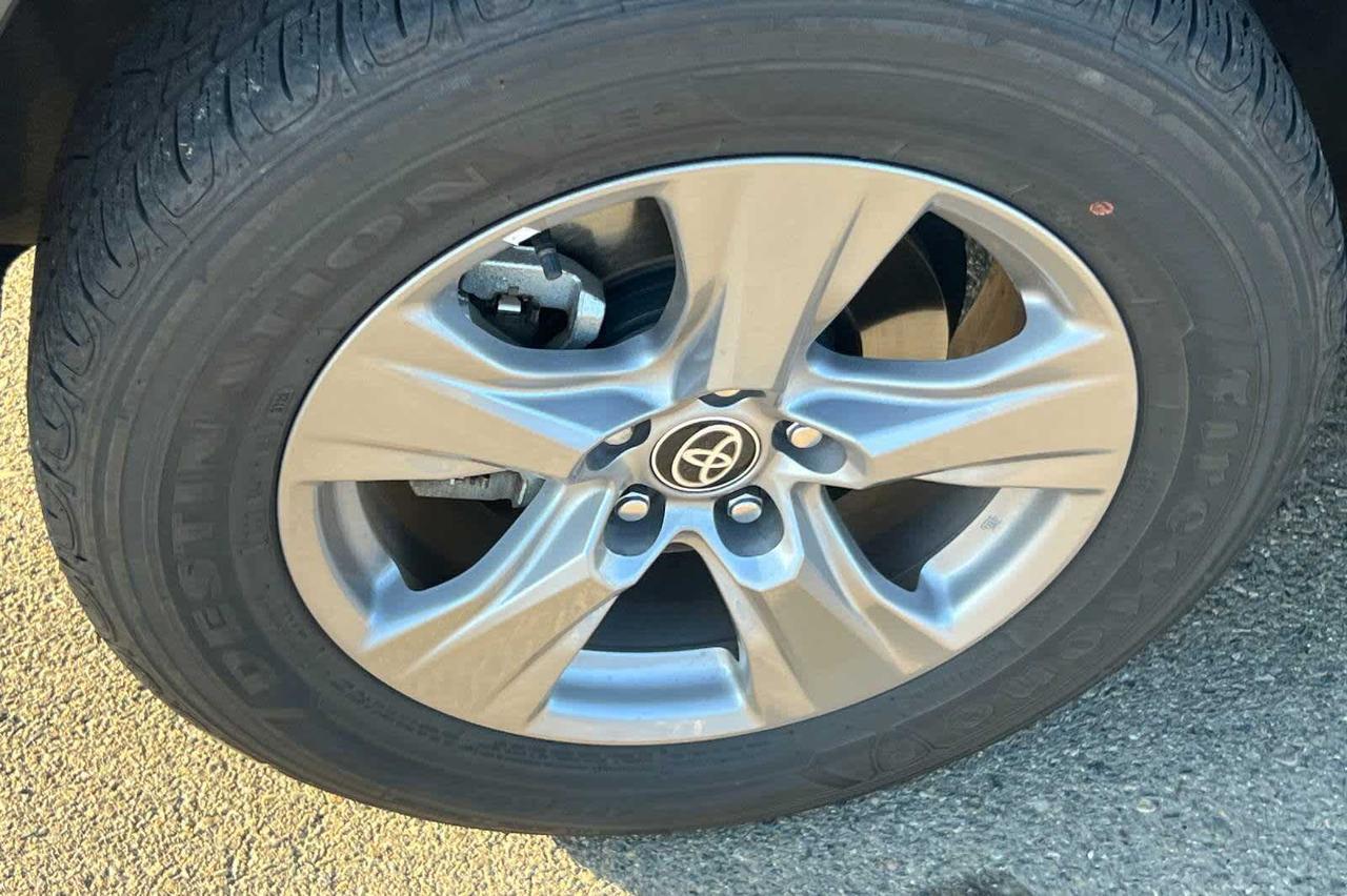 2024 Toyota RAV4 Hybrid XLE Roseville CA