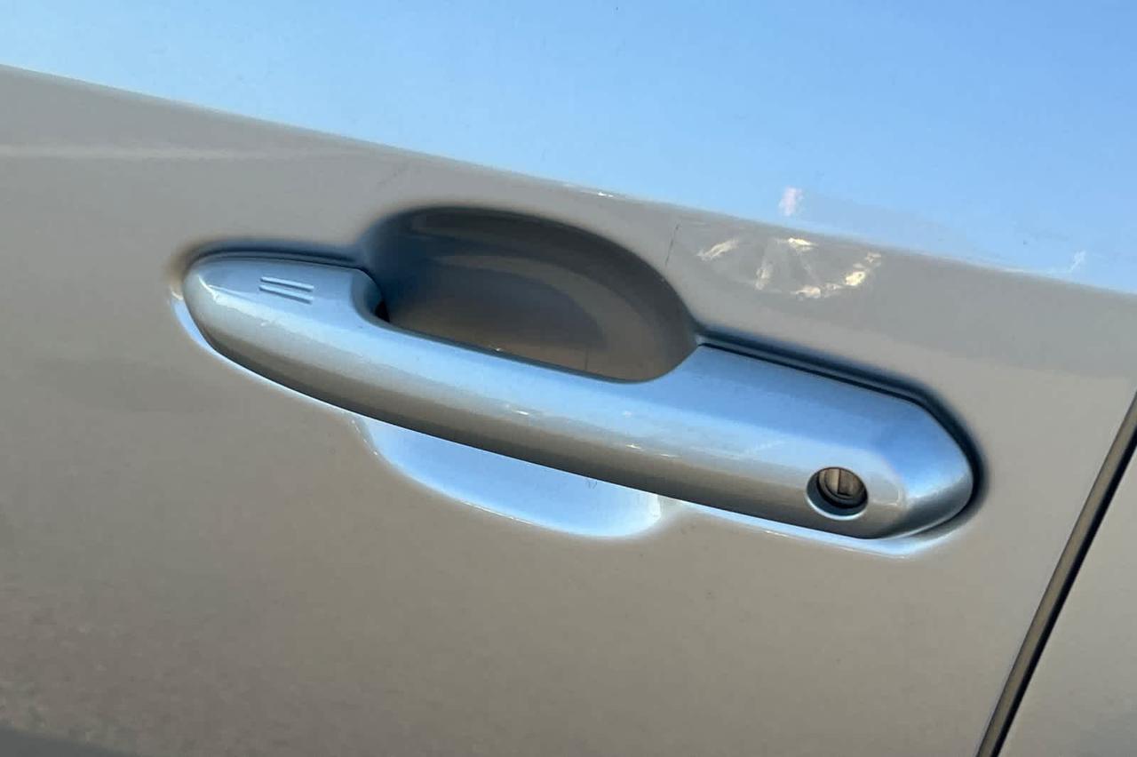 2024 Toyota RAV4 Hybrid XLE Roseville CA