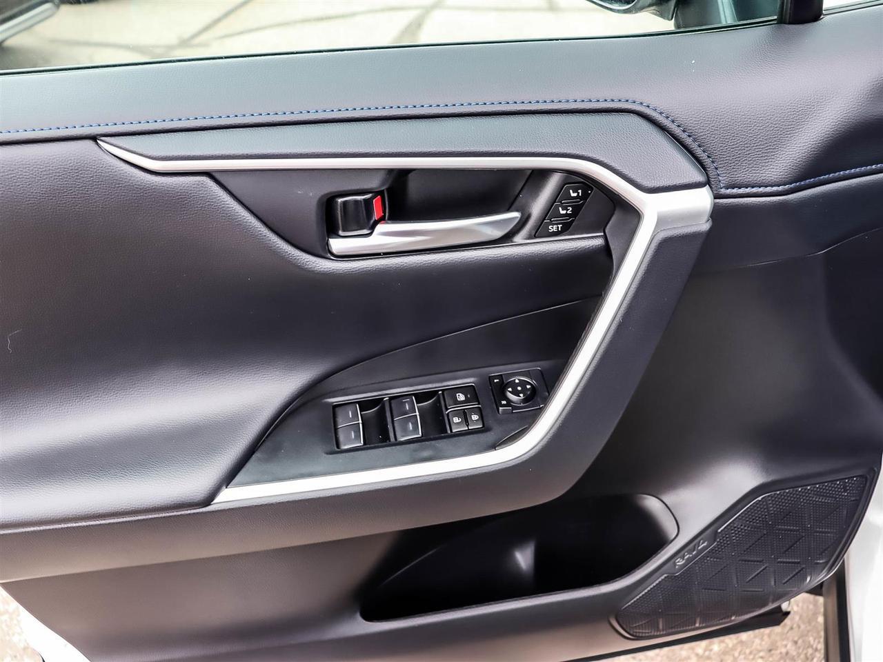 2024 Toyota RAV4 Hybrid XSE Mississauga ON