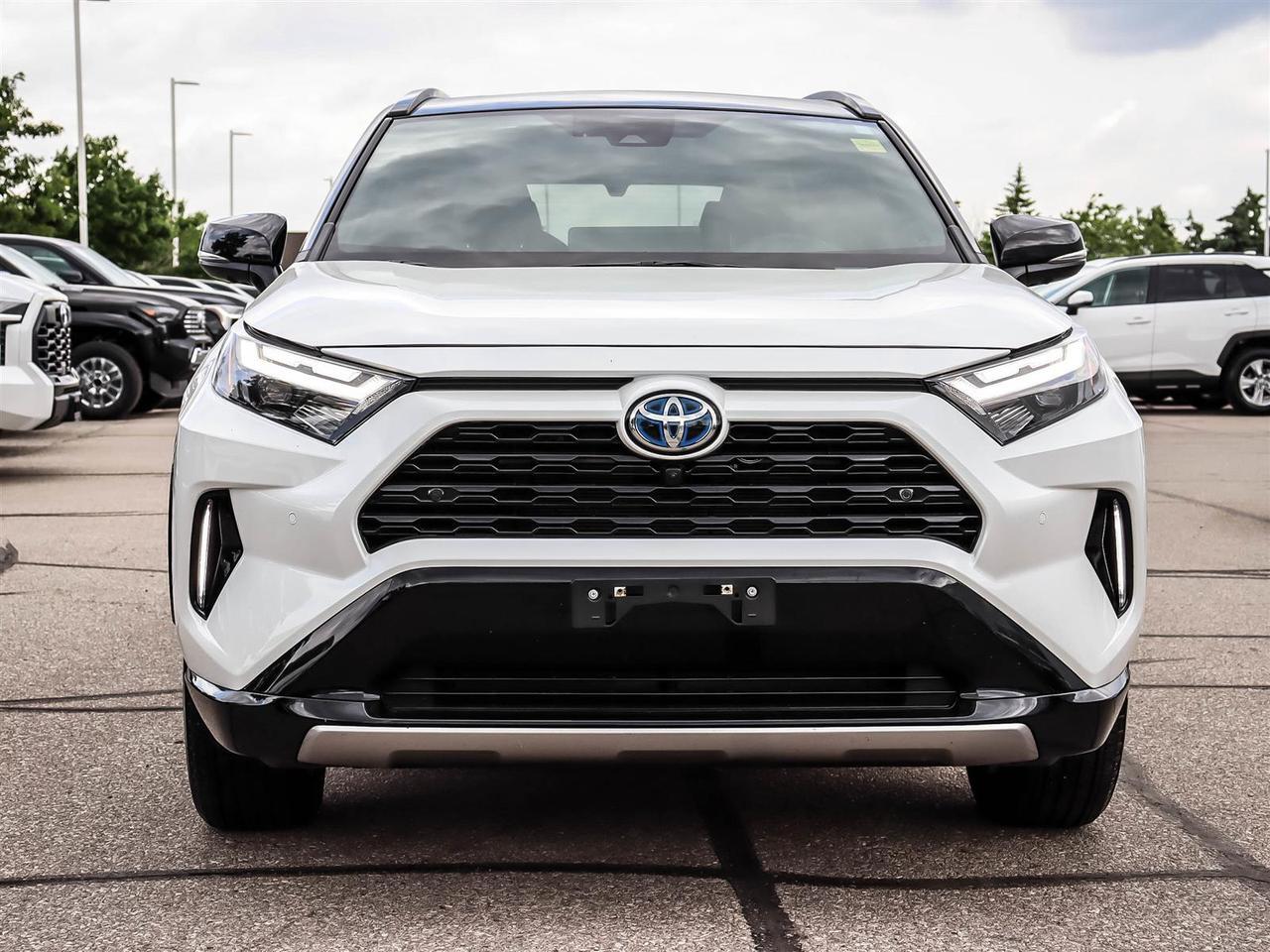 2024 Toyota RAV4 Hybrid XSE Mississauga ON
