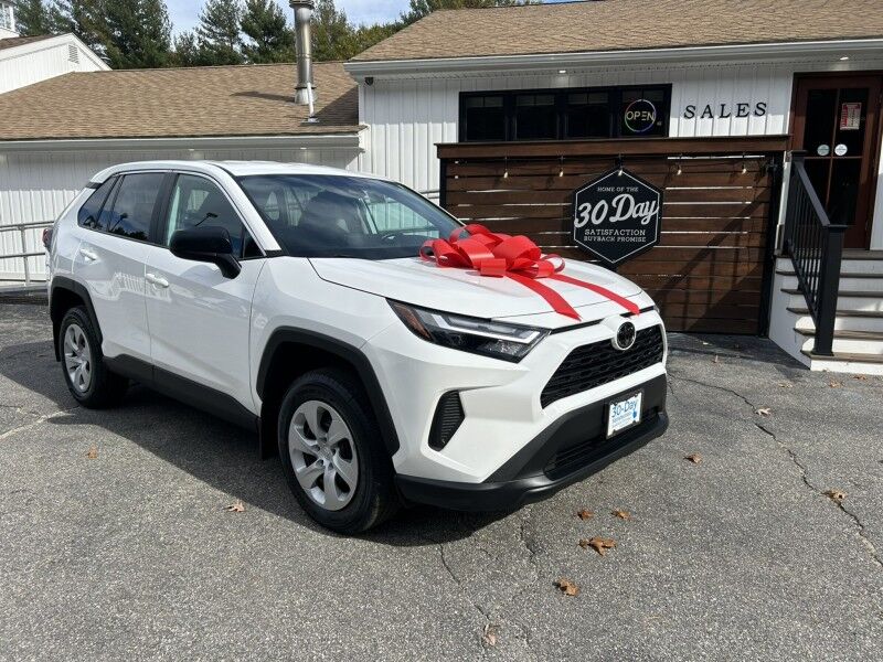 2024 Toyota RAV4 LE 2024 Toyota RAV4 LE