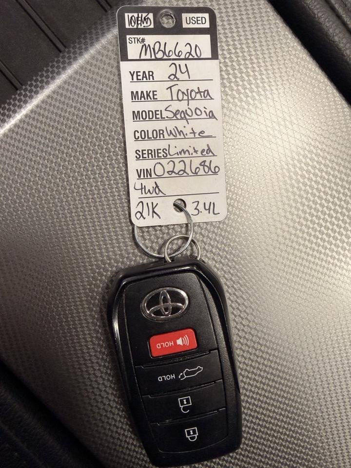 2024 Toyota Sequoia Limited 4WD Minocqua WI 2024 Toyota Sequoia Limited 4WD Minocqua WI