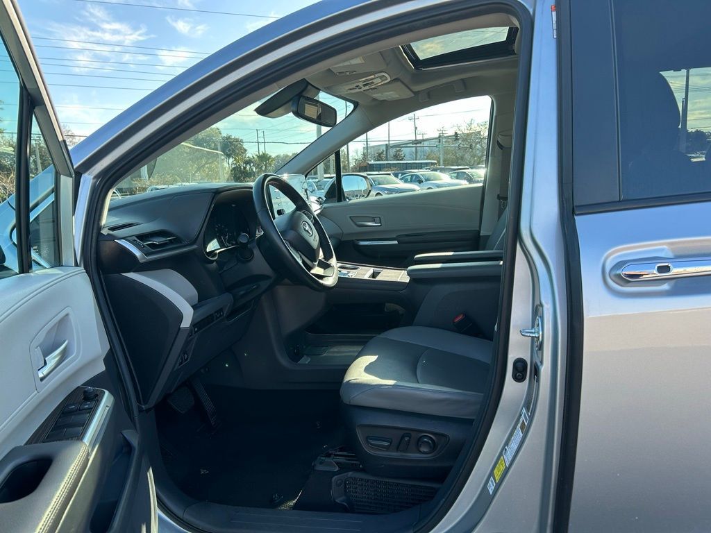 2024 Toyota Sienna XLE Lakeland FL