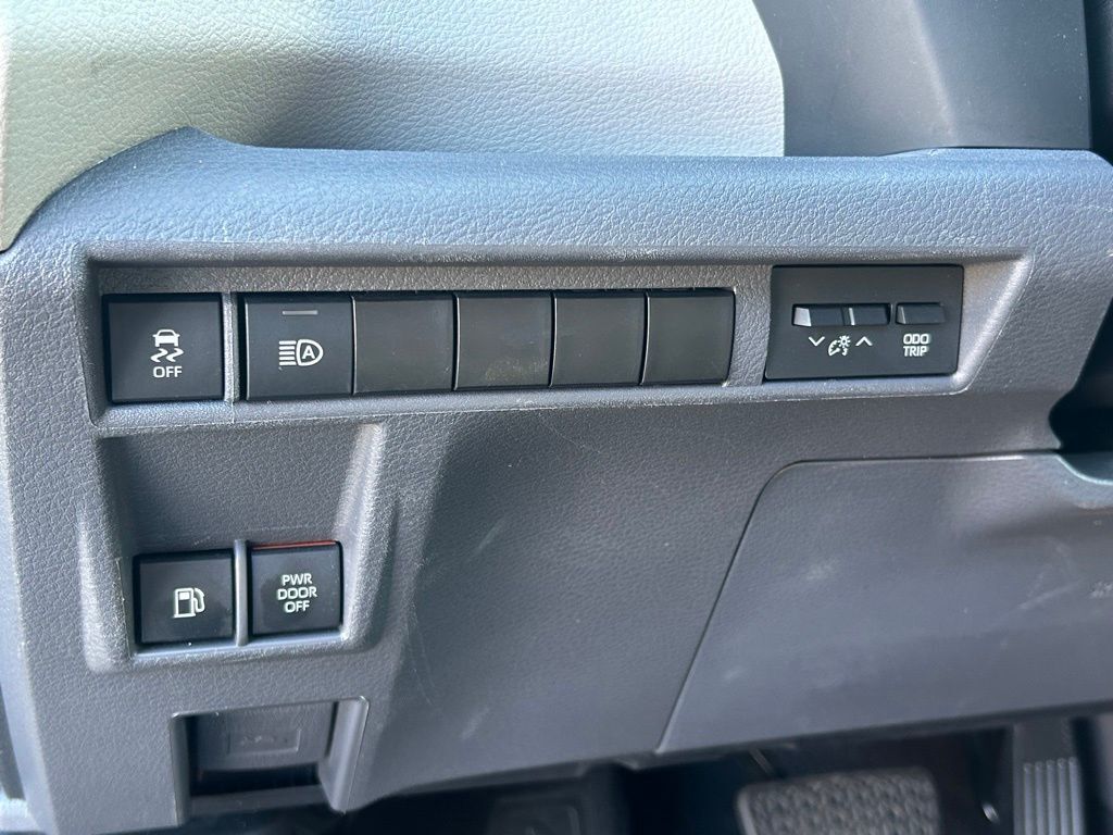 2024 Toyota Sienna XLE Lakeland FL