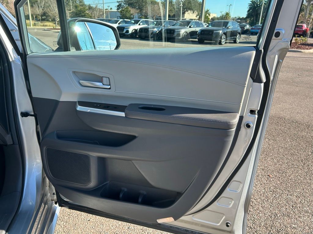 2024 Toyota Sienna XLE Lakeland FL
