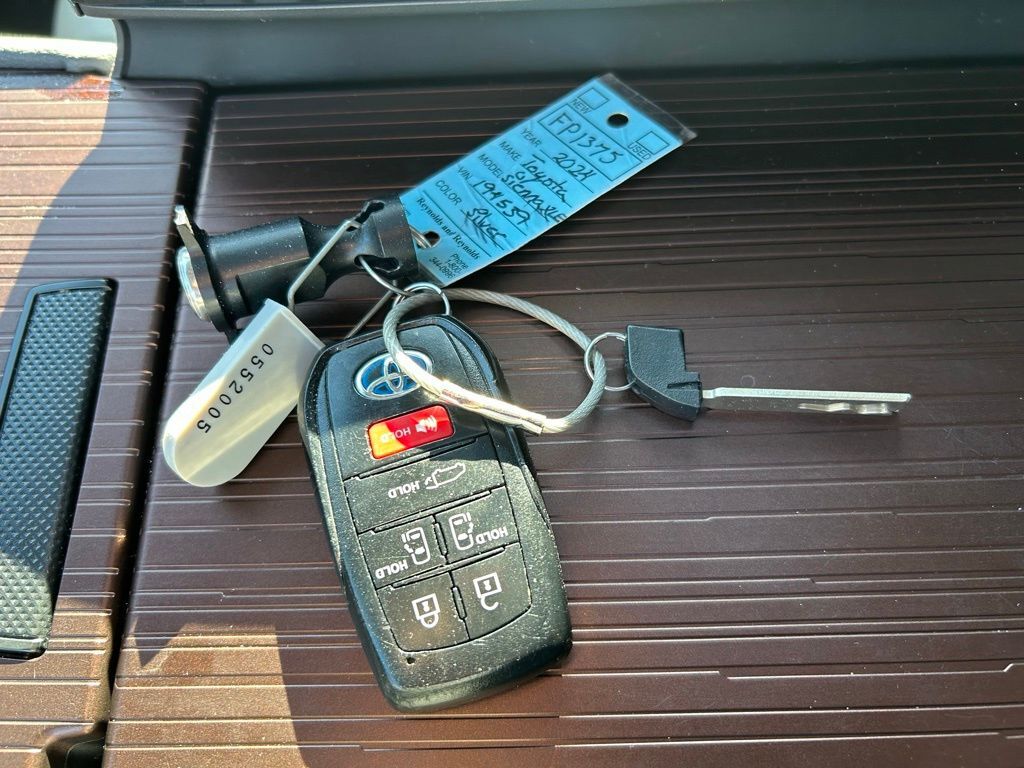 2024 Toyota Sienna XLE Lakeland FL