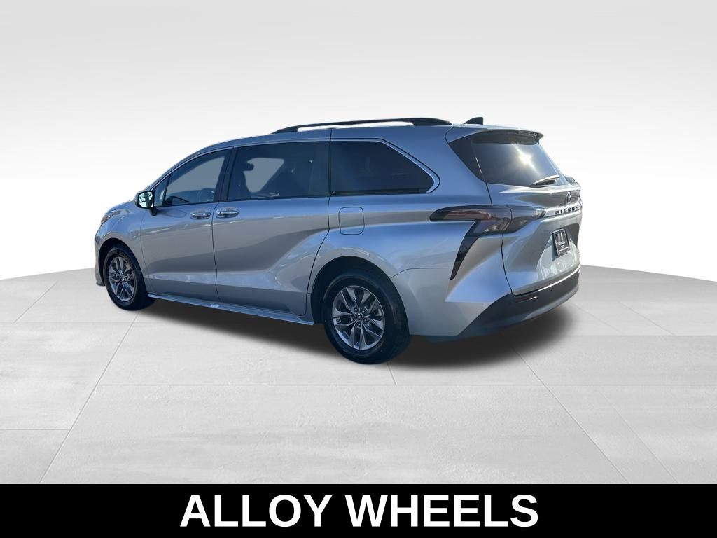 2024 Toyota Sienna XLE Lakeland FL