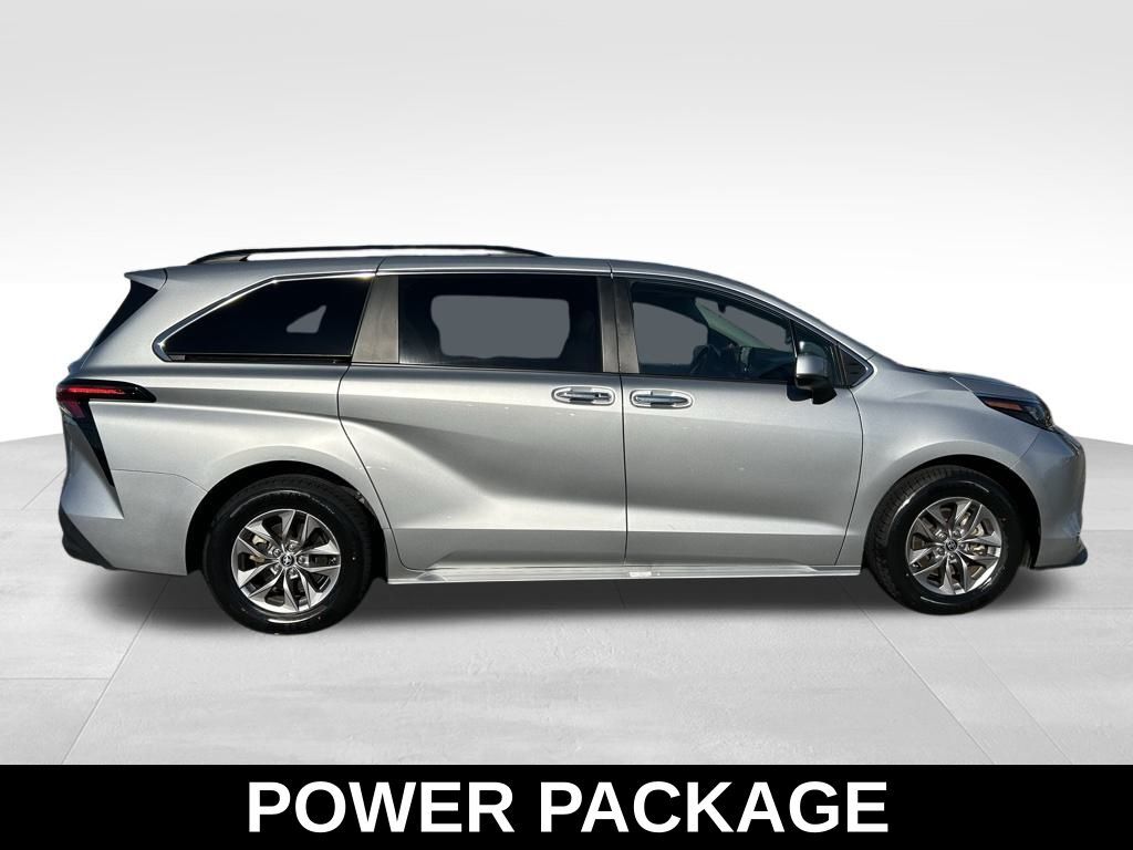 2024 Toyota Sienna XLE Lakeland FL