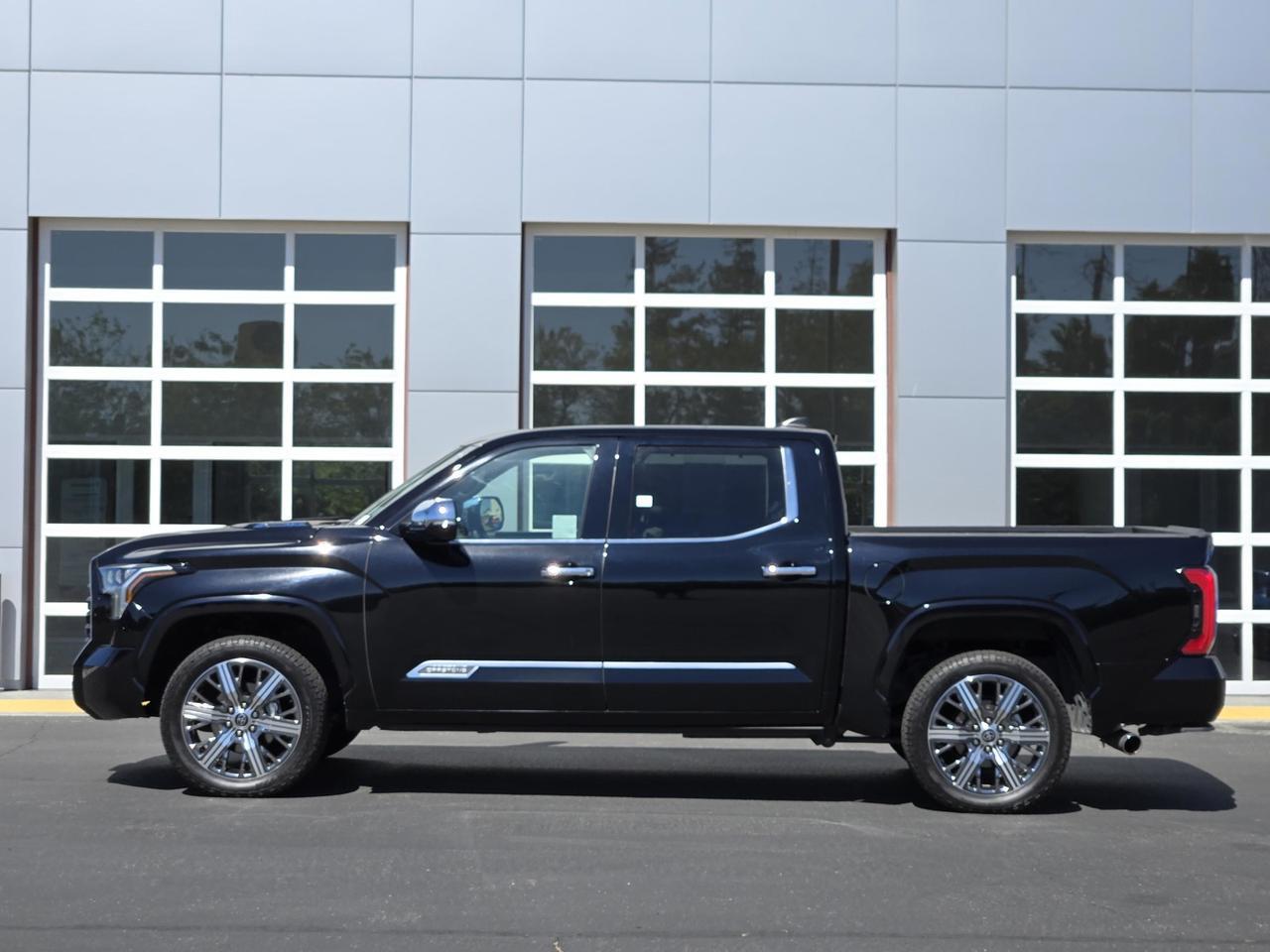 2024 Toyota TUNDRA CREW MAX CAPSTONE HYBRID 4WD Vacaville CA 2024 Toyota TUNDRA CREW MAX CAPSTONE HYBRID 4WD Vacaville CA