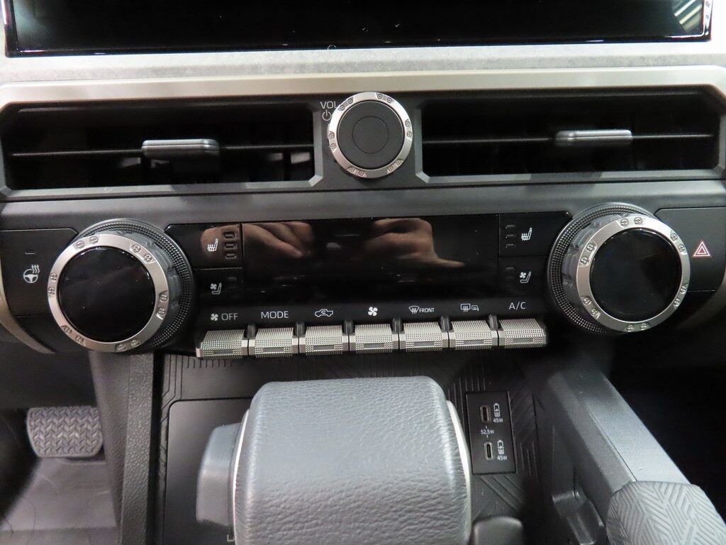 2024 Toyota Tacoma Hybrid 4x4 Crew Cab Trailhunter Fond du Lac WI 2024 Toyota Tacoma Hybrid 4x4 Crew Cab Trailhunter Fond du Lac WI