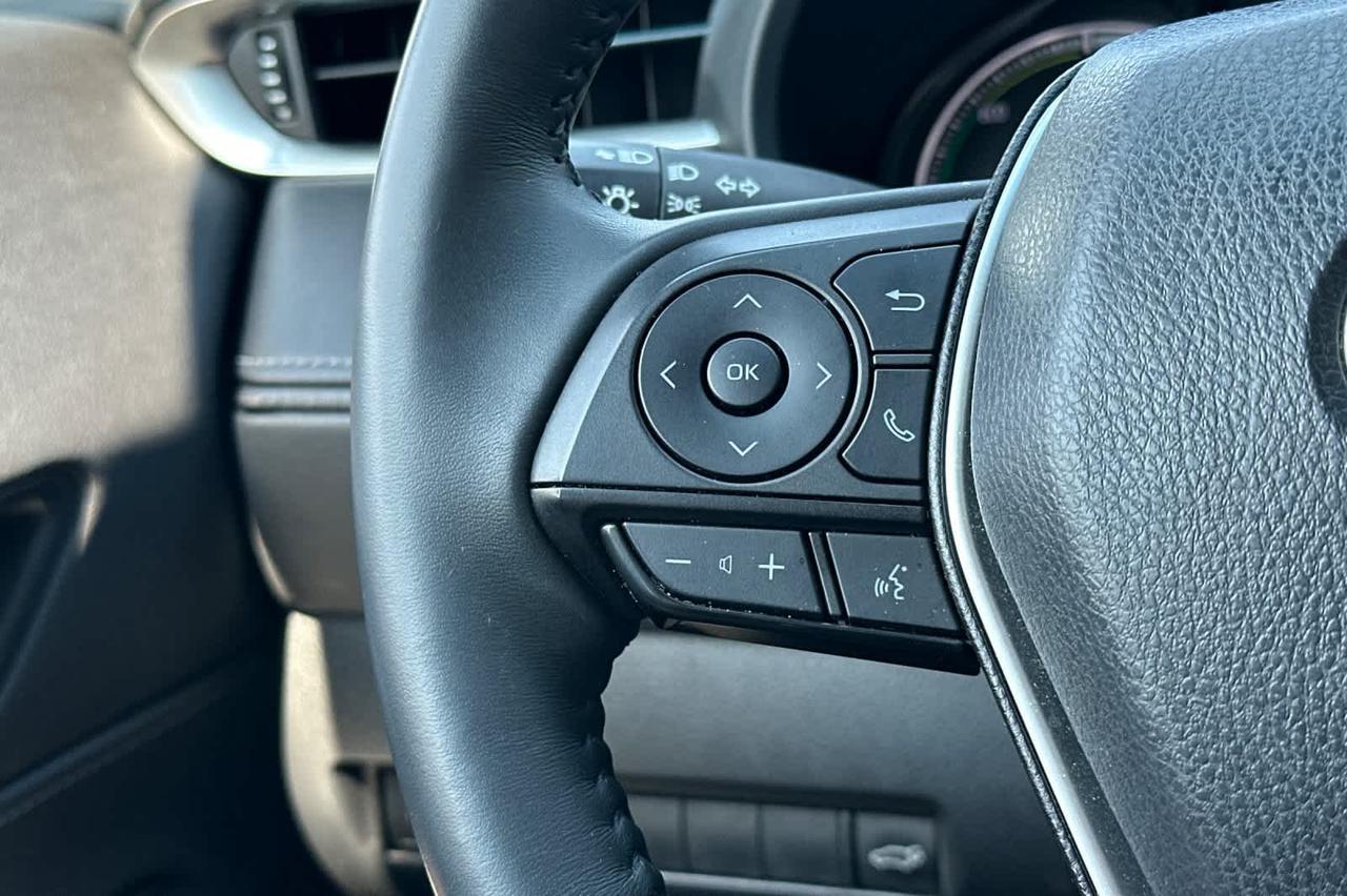 2024 Toyota Venza LE Roseville CA