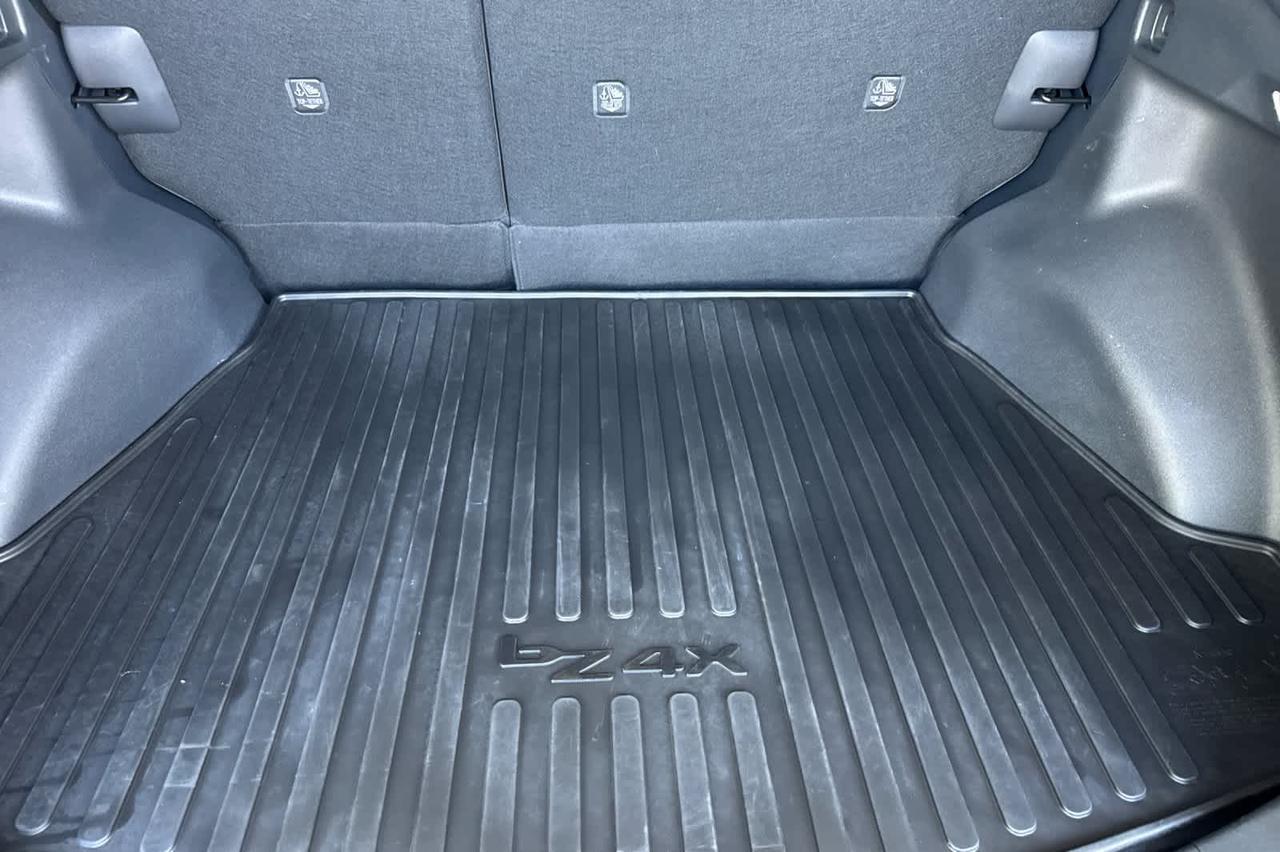 2024 Toyota bZ4X XLE Roseville CA