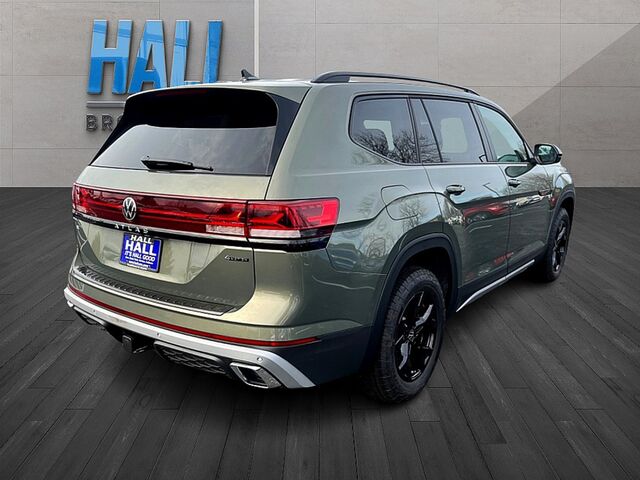2024 Volkswagen Atlas 2.0T Peak Edition SE w/Technology Oshkosh WI