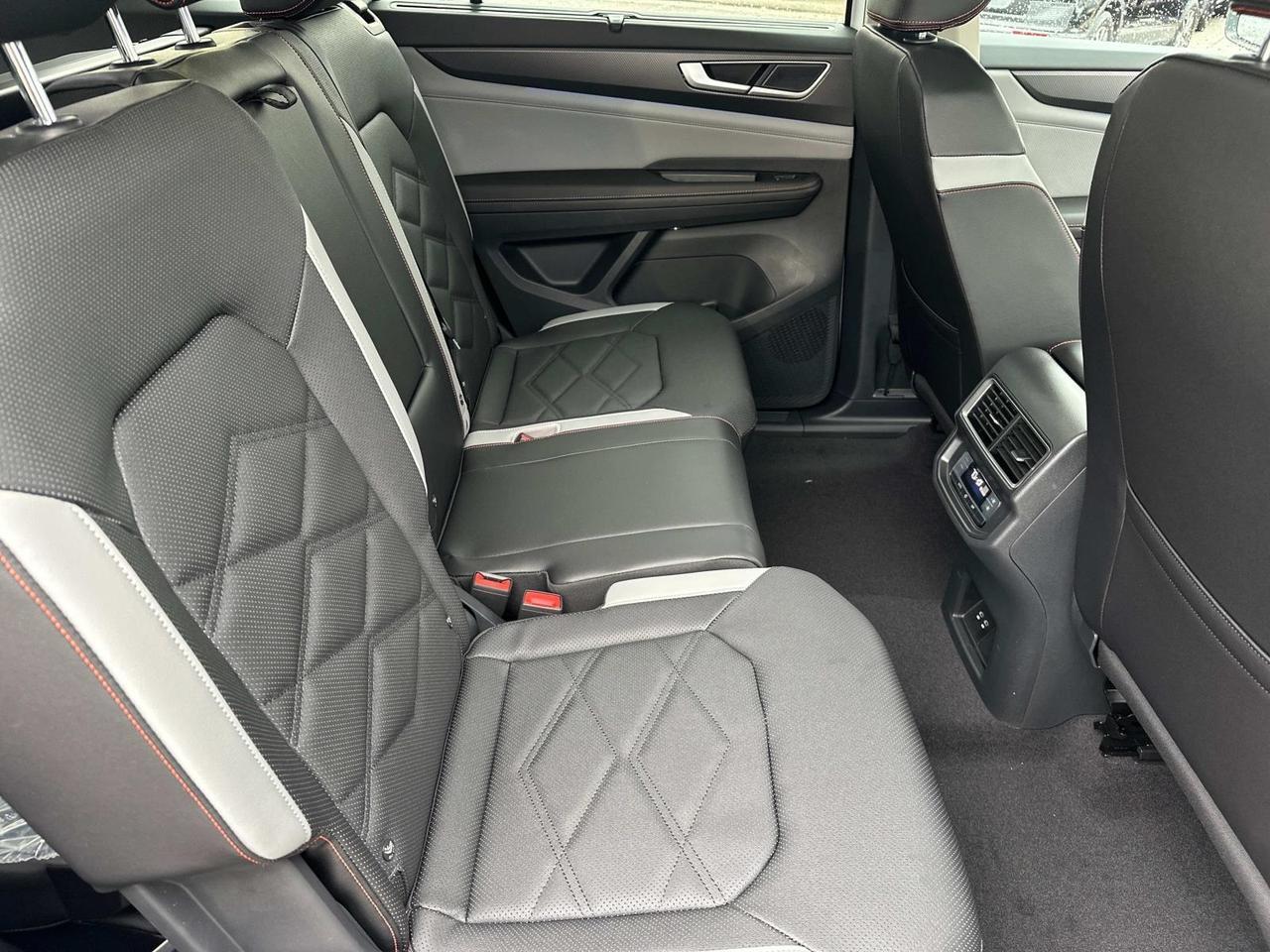 2024 Volkswagen Atlas 2.0T Peak Edition SEL Woodbridge VA