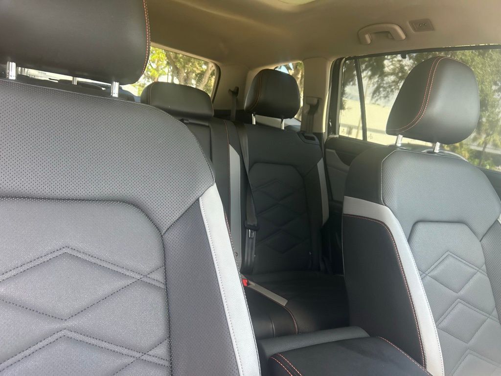 2024 Volkswagen Atlas 2.0T Peak Edition SEL Tampa FL