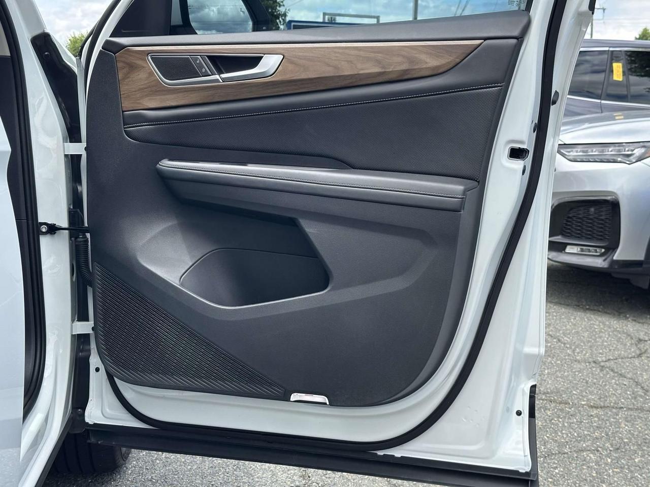 2024 Volkswagen Atlas 2.0T SE w/Technology Woodbridge VA