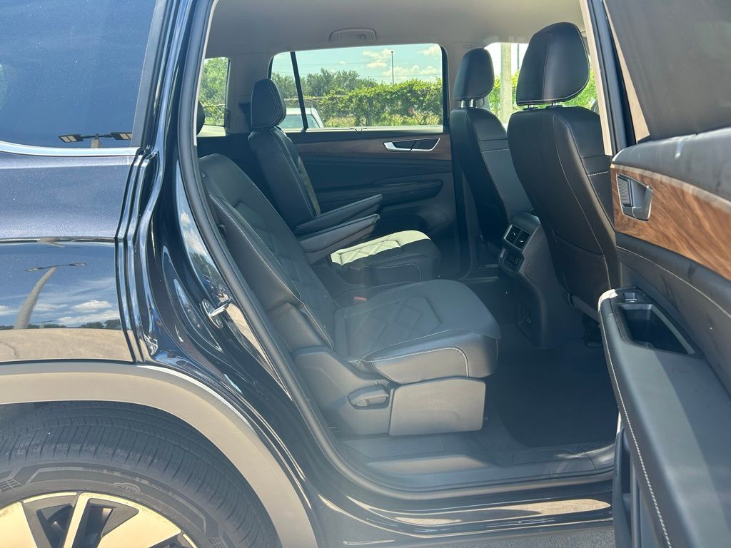 2024 Volkswagen Atlas 2.0T SE w/Technology Tampa FL