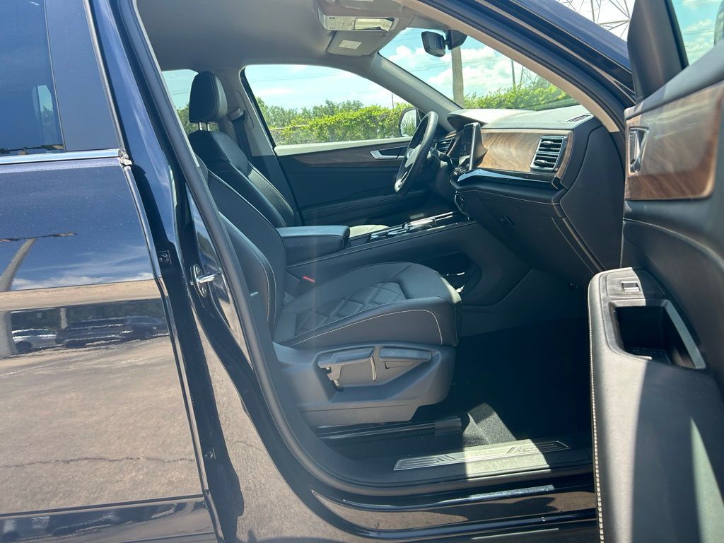 2024 Volkswagen Atlas 2.0T SE w/Technology Tampa FL