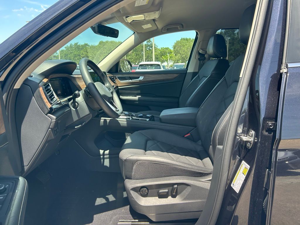 2024 Volkswagen Atlas 2.0T SE w/Technology Tampa FL