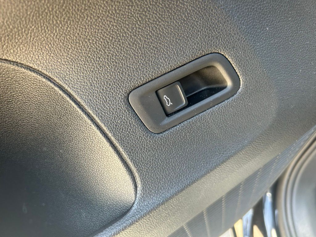 2024 Volkswagen Atlas 2.0T SE w/Technology Tampa FL