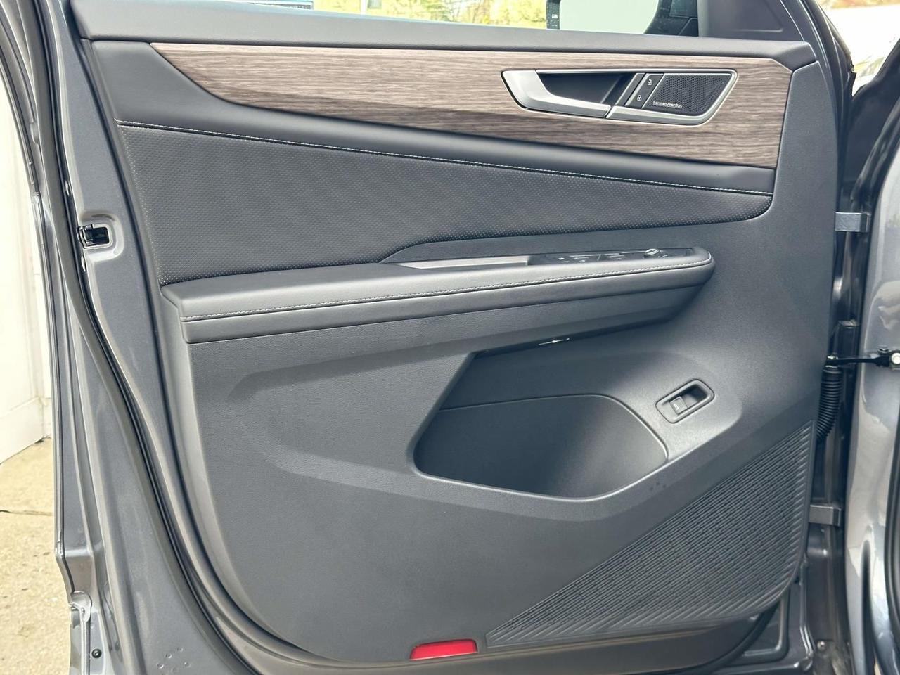 2024 Volkswagen Atlas 2.0T SEL Premium R-Line Woodbridge VA