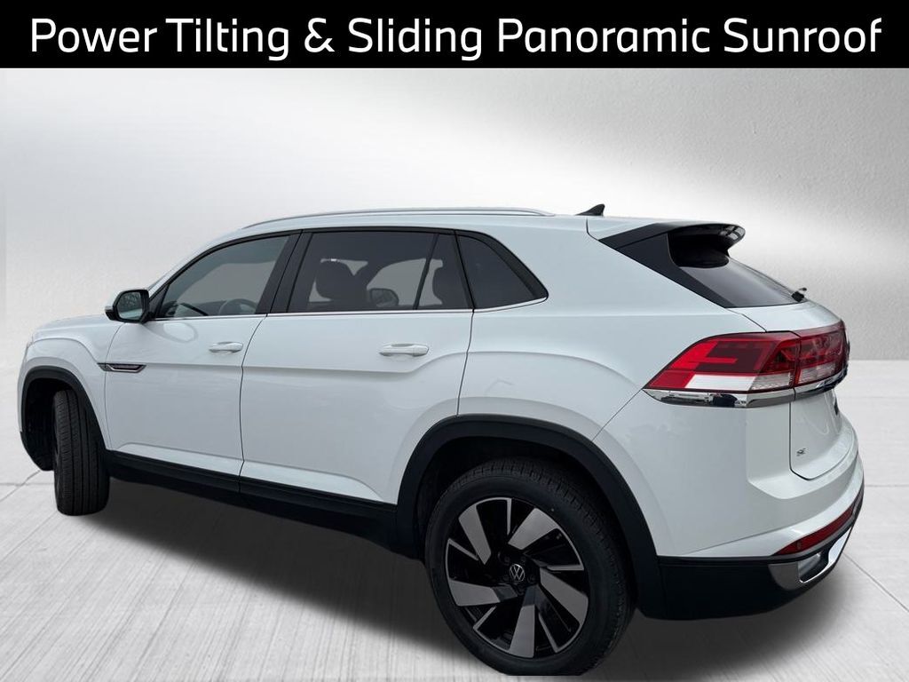 2024 Volkswagen Atlas Cross Sport 2.0T SE w/Technology